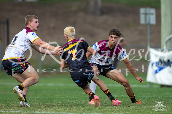 U19(1) R2 v Hills(2)_50