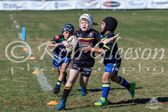 U7(3) R11 v Titans-19