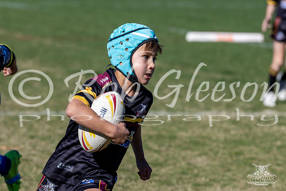 U7(3) R11 v Titans-12
