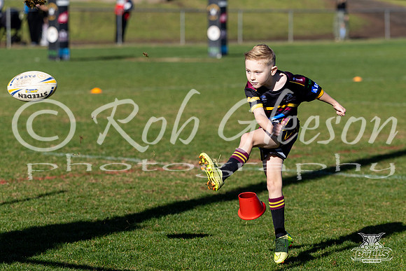 U8(1) R12 v Guildford-35