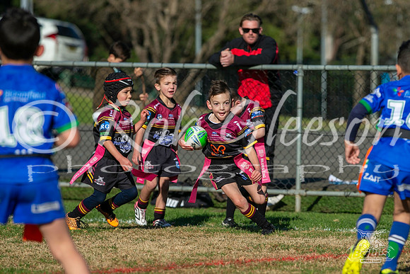 U6(1) R7 - Vs Parra Titans_011