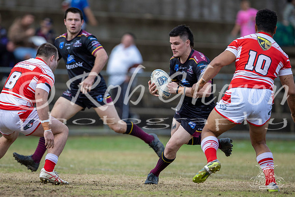 SS - R8 - Hills v RE Hawks_001