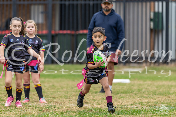 U6(1) - R6 v Titans_11