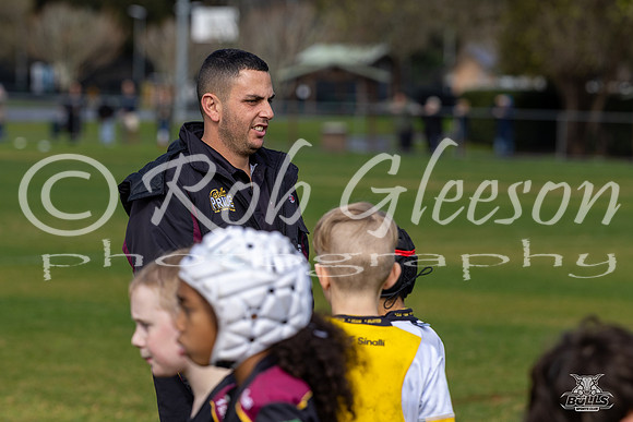 U8(2) R15 v U8(1)_38