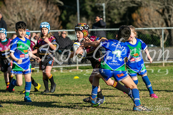 U7(1) R8 - Vs Titans_010